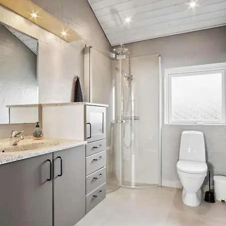 Sylvana - 400m From The Sea By Interhome