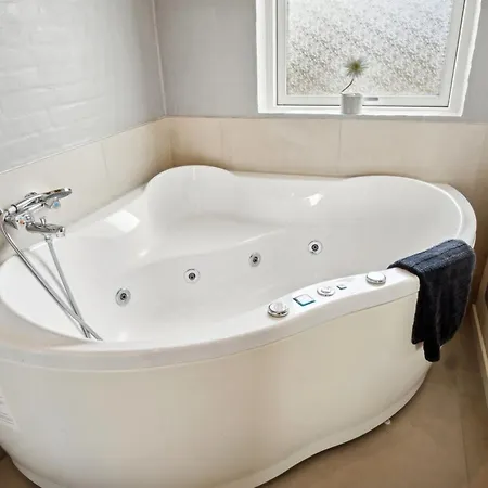 Holiday home Sylvana - 400m From The Sea By Interhome *