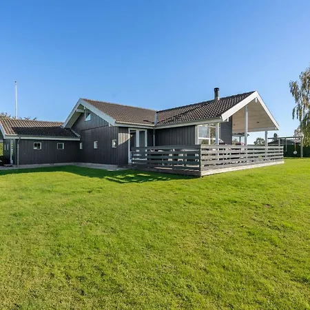 Sylvana - 400m From The Sea By Interhome Holiday home