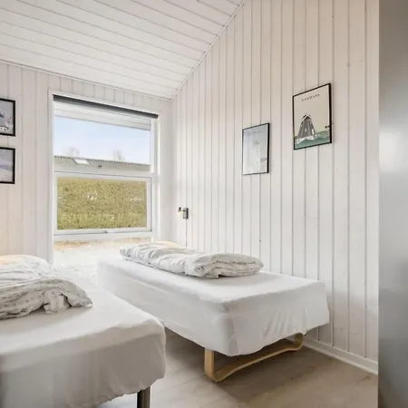 Holiday home Sylvana - 400m From The Sea By Interhome
